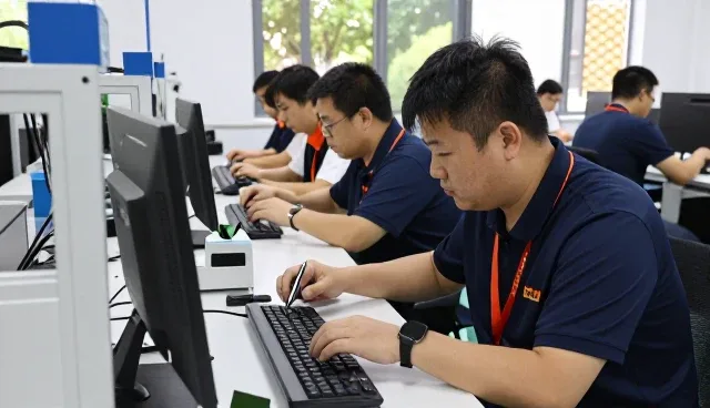 商务数字化发展与市场调研应用分析